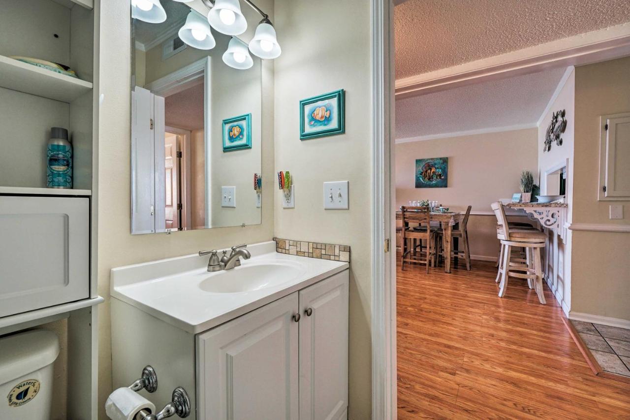 Apartamento Breezy Beach Retreat With 180-Degree Ocean Views! Carolina Beach Exterior foto